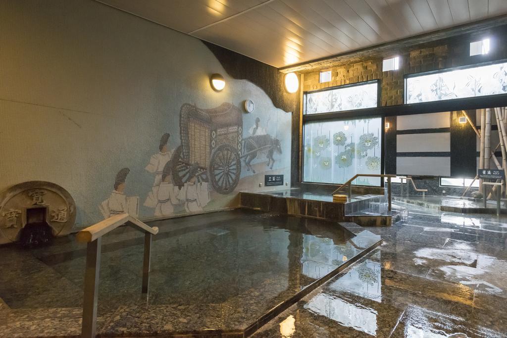 Awara Grand Hotel Extérieur photo